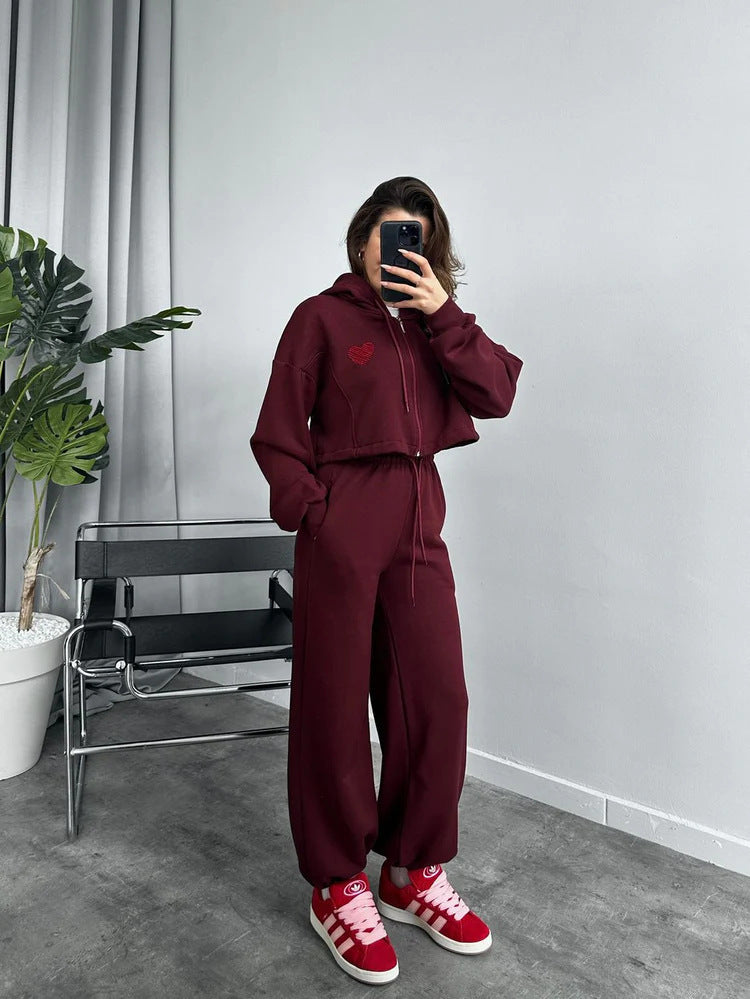 Damen Gekürztes Kapuzen‑Zip‑Set mit Herz‑Stickerei und weiter High‑Waist Jogginghose Shop Nory