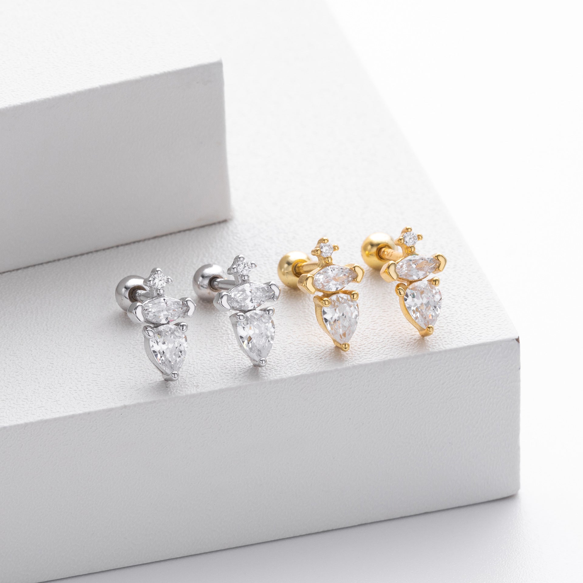 Damen Ohrstecker mit funkelndem Zirkon und eleganter 925 Sterling Silberfassung Shop Nory