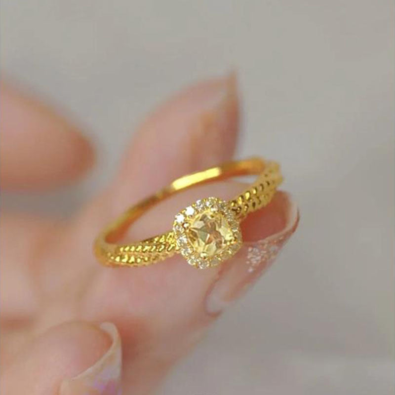 Damen Ring mit kunstvollem geflochtenem Design und strahlendem Stein Shop Nory