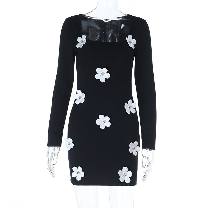 Damen Enganliegendes Bodycon-Minikleid mit 3D‑Blütenapplikationen und Quadrat-Ausschnitt Shop Nory