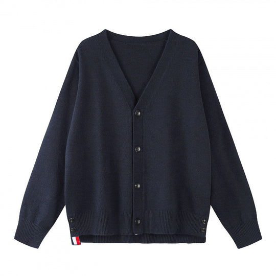 Unisex Oversize V‑Neck Strickcardigan mit Knopfleiste und Seitendruckknöpfen Shop Nory