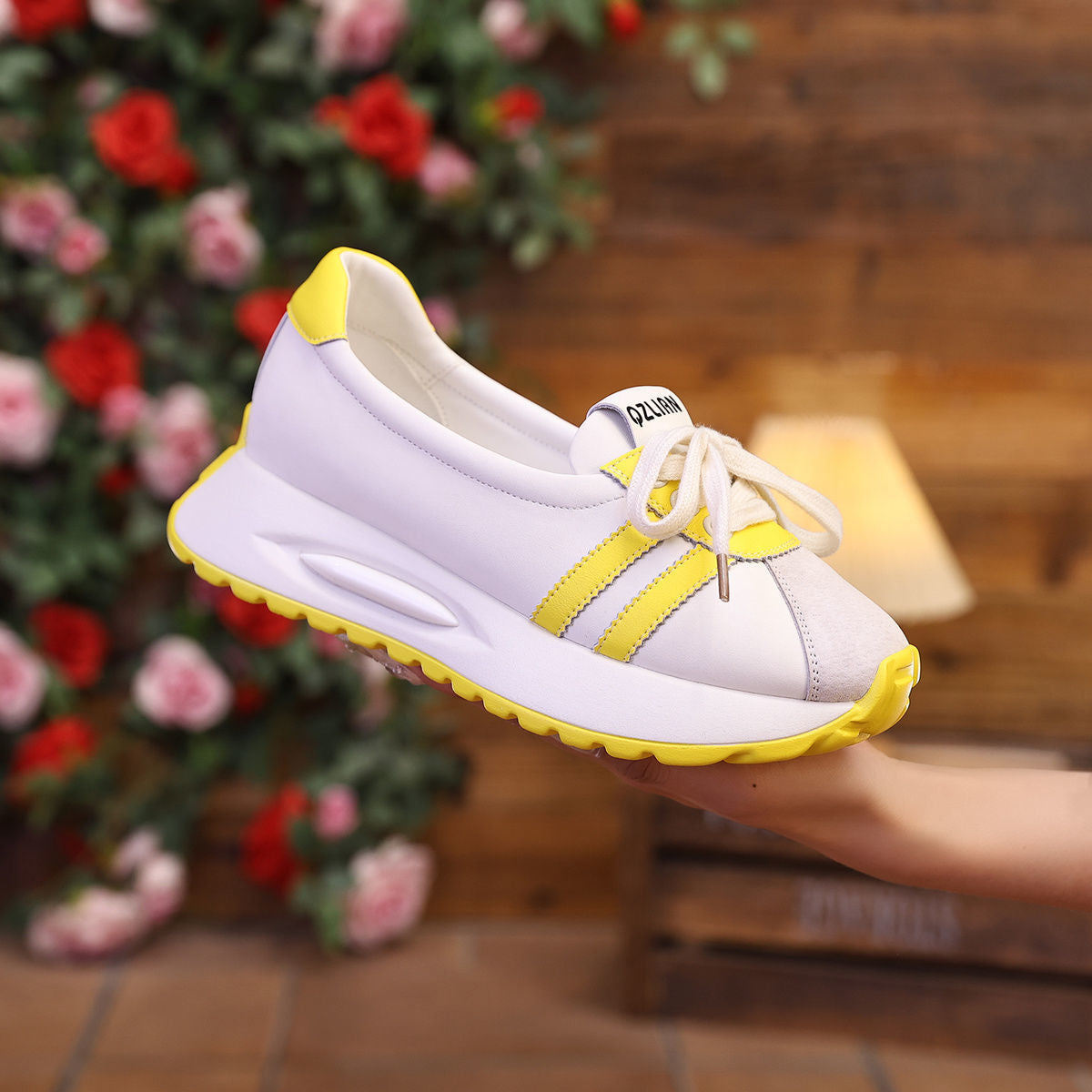 Damen Komfortable Sneakers im modischen Mix aus Textil