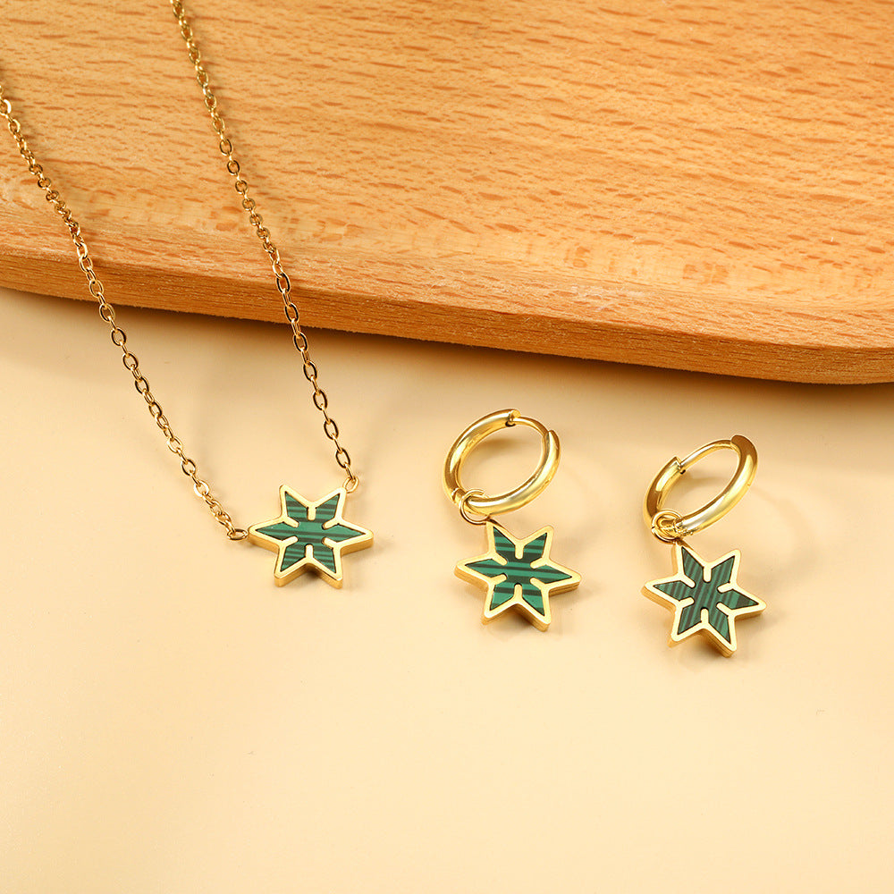 Damen Schmuckset mit funkelndem Blatt-Anhänger und eleganten Ohrsteckern Shop Nory