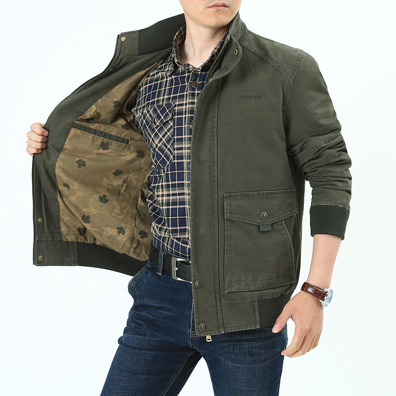 Herren Canvas-Fieldjacke im Bomberstil mit gerippten Bündchen, aufgesetzten Pattentaschen und bedrucktem Innenfutter Shop Nory