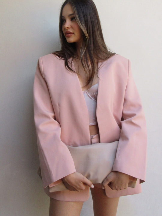 Damen Oversized Blazer-Set mit High-Waist Shorts und strukturierter Schulterpartie Shop Nory