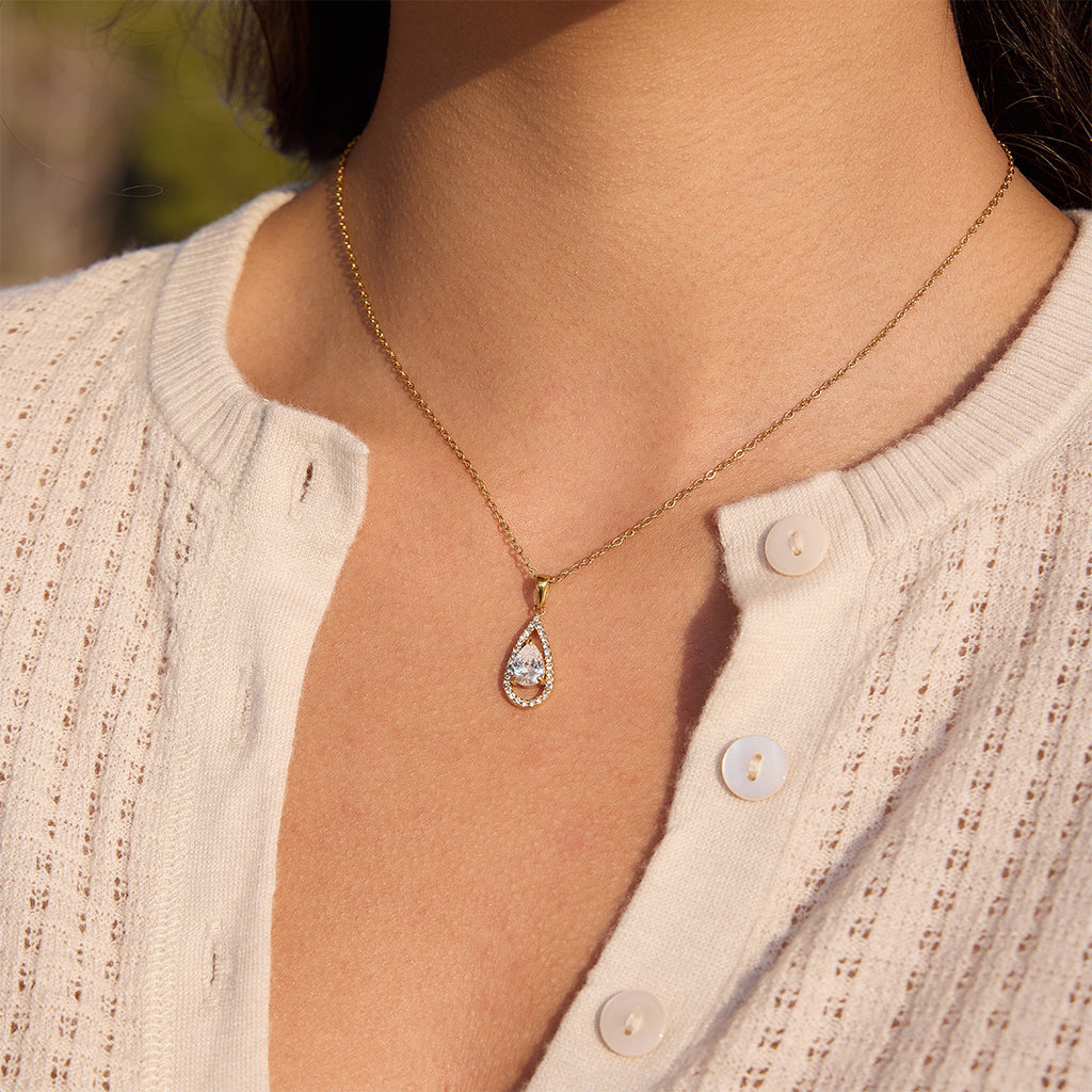 Damen Halskette mit tropfenförmigem Zirkonia-Anhänger und hypoallergenem Edelstahl Shop Nory
