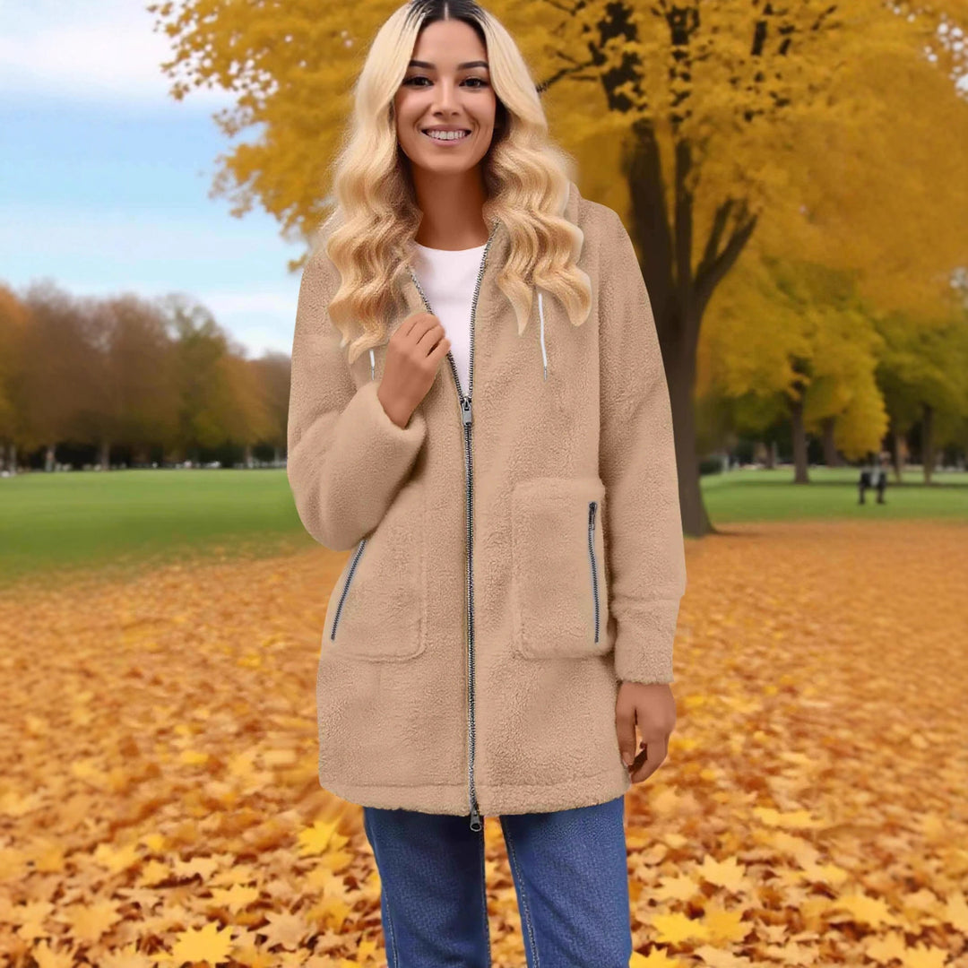 Damen Teddy-Fleece-Mantel mit Kapuze, durchgehendem Reißverschluss und aufgesetzten Taschen Shop Nory