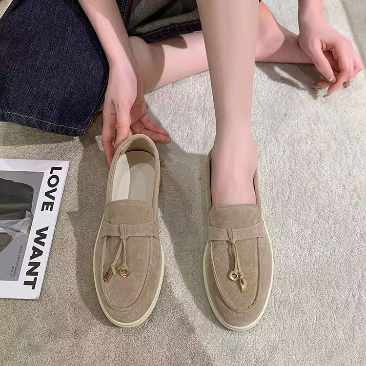 Damen Veloursleder Slipper mit dekorativer Quaste und profilierter Gummisohle Shop Nory