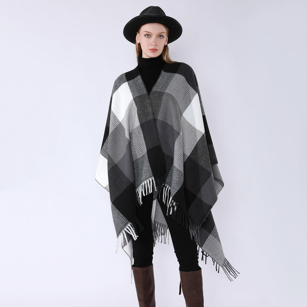 Damen Weichfallender Oversize-Poncho im Plaid-Webmuster mit V-Kragen und Fransensaum Shop Nory
