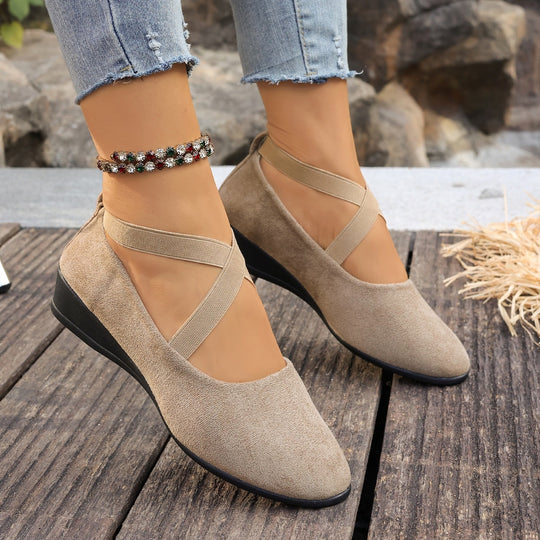 Damen Komfortable Mary-Jane-Ballerinas aus Velours mit verstellbarem Schnallenriemen und gepolstertem Fußbett Shop Nory