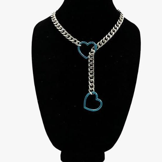 Damen auffällige Kette mit Herzanhängern und charakteristischem Design Shop Nory