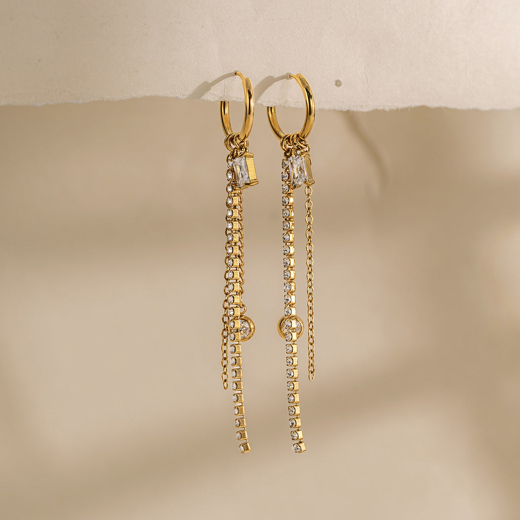 Damen Ohrhänger mit eleganten Zirkonia-Detail und hypoallergener Edelstahlverarbeitung Shop Nory