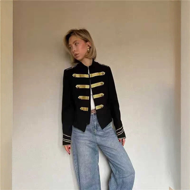 Damen Militärinspirierte Kurzjacke mit Stehkragen und goldenen Zierstreifen Shop Nory