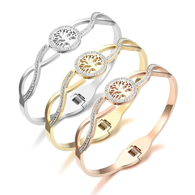Damen Armreif mit elegantem Baumdesign und funkelnden Kristallakzenten Shop Nory