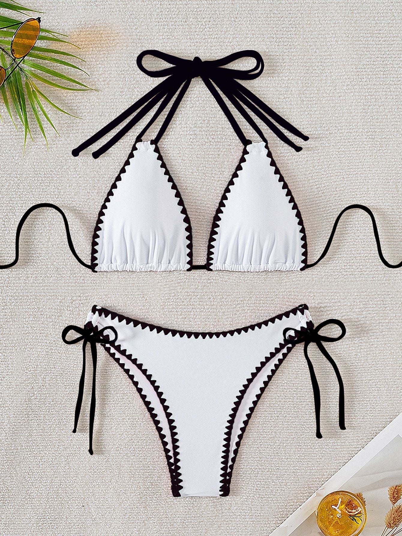 Damen Triangel-Bikini mit verspielten Kontrastnähten