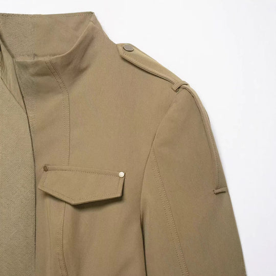 Damen Militärinspirierte Utility-Jacke mit Stehkragen und aufgesetzten Pattentaschen Shop Nory