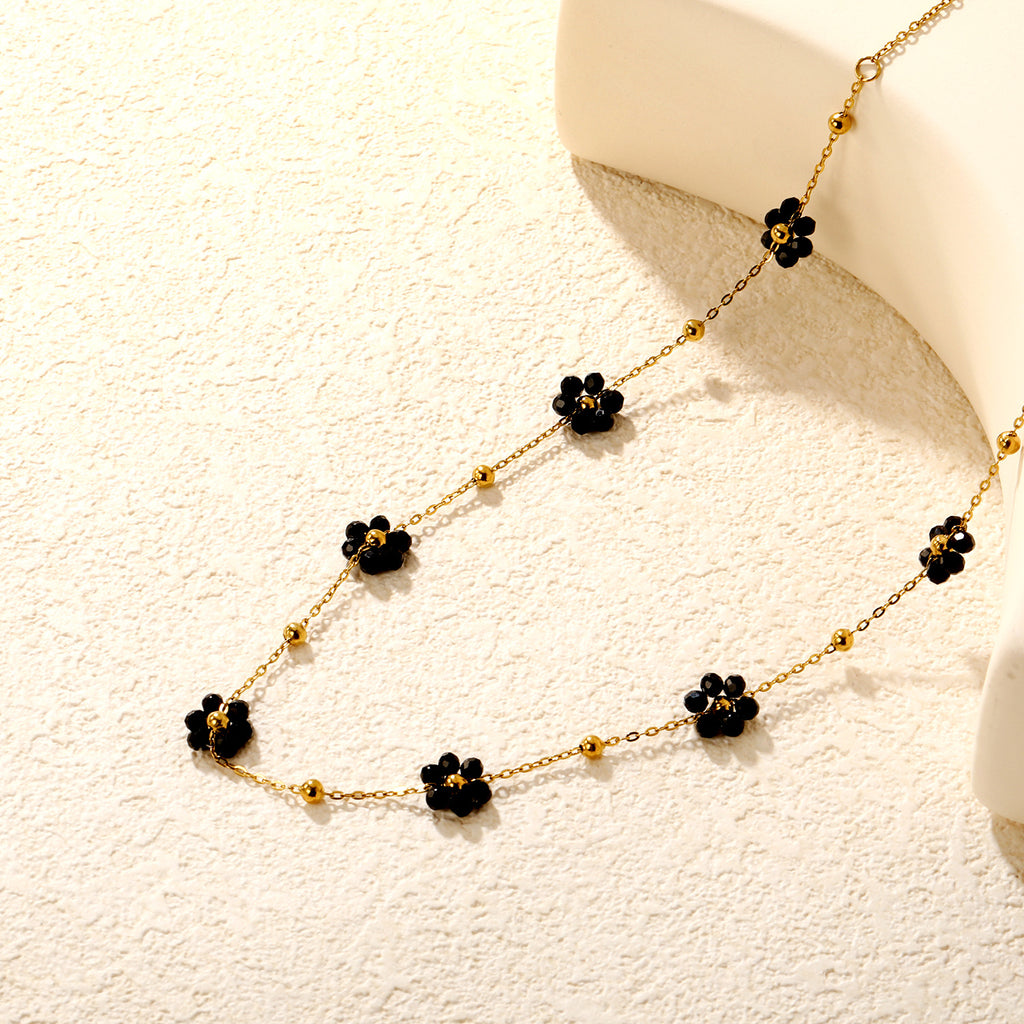 Damen Halskette mit floralem Design und hochwertigen Kristallakzenten Shop Nory