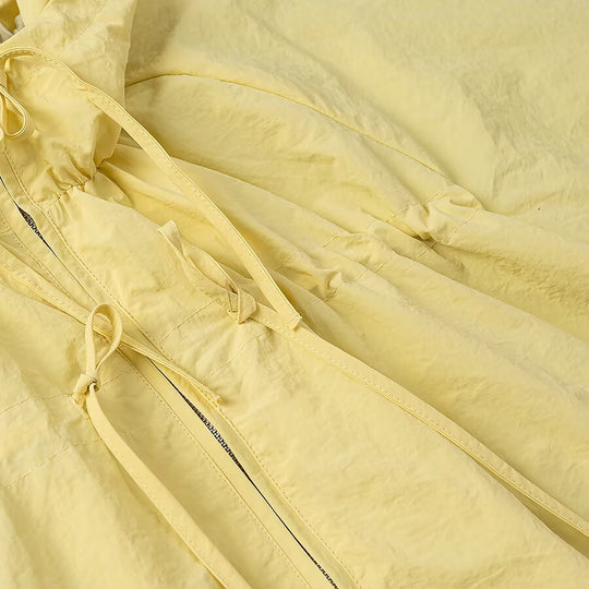 Damen Leichte Kapuzen-Windjacke mit Tunnelzug, Cropped-Schnitt und elastischen Bündchen Shop Nory