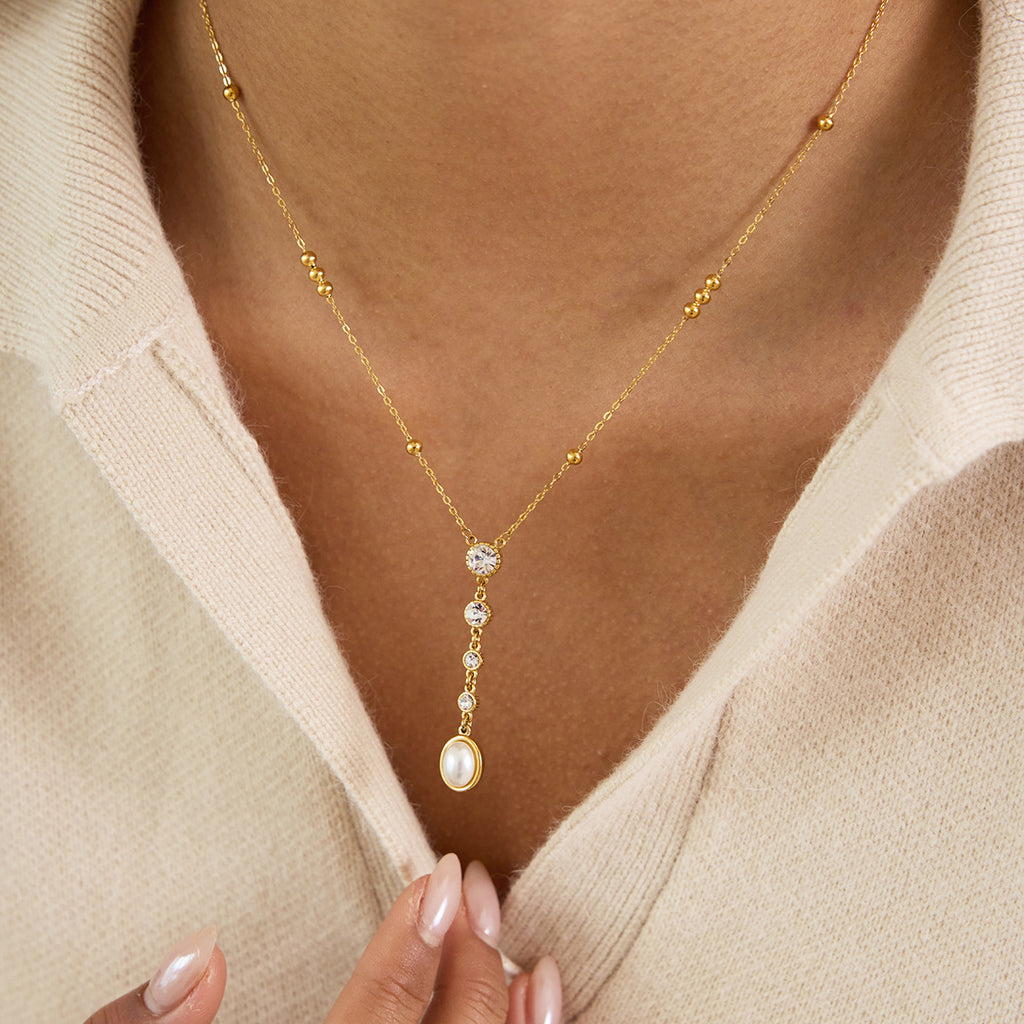 Damen Halskette mit funkelnden Zirkonia-Elementen und verstellbarem Kettendesign Shop Nory