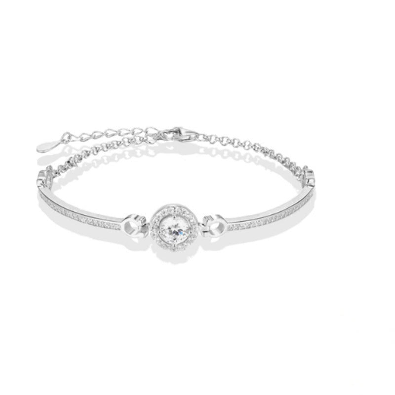 Damen filigranes Armband mit elegantem Rundanhänger aus hochwertigem Zirkonia Shop Nory