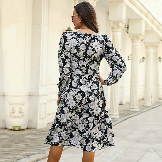 Damen Midikleid mit Stufenrock, V‑Ausschnitt, Taillennaht und gerafften Armabschlüssen Shop Nory