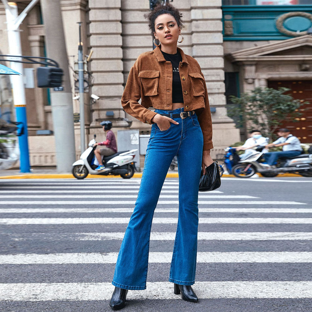 Damen cropped Cordjacke mit aufgesetzten Klappentaschen Hemdkragen und Knopfverschluss Shop Nory