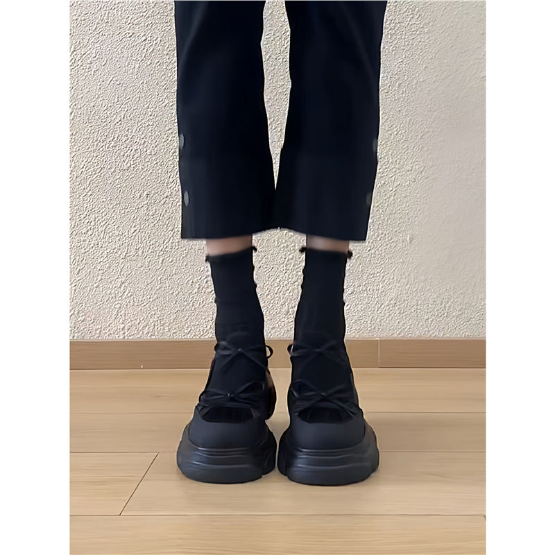 Damen Skulpturale Plateau‑Sneaker mit überhöhter Chunky‑Sohle und dekorativem Schleifenriemen Shop Nory