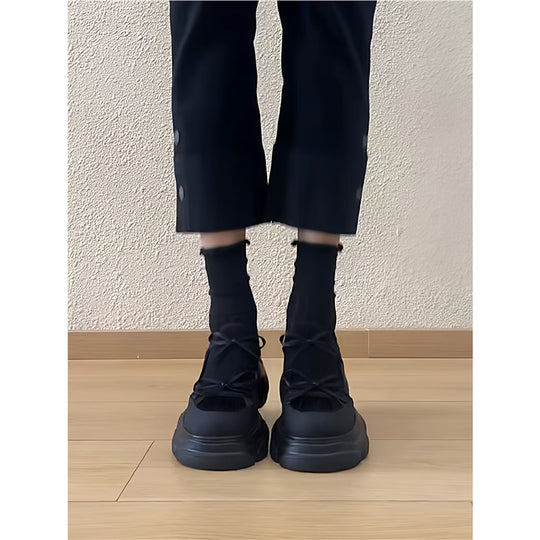 Damen Skulpturale Plateau‑Sneaker mit überhöhter Chunky‑Sohle und dekorativem Schleifenriemen Shop Nory