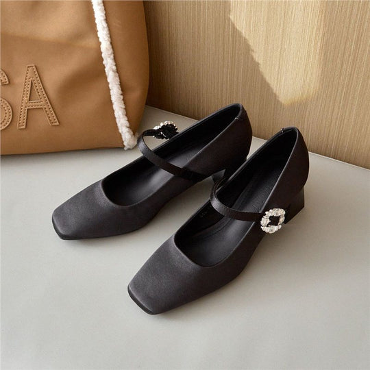 Damen Quadratische Mary‑Jane Pumps mit Riemchen, mittelhohem Blockabsatz und Kristallschnalle Shop Nory