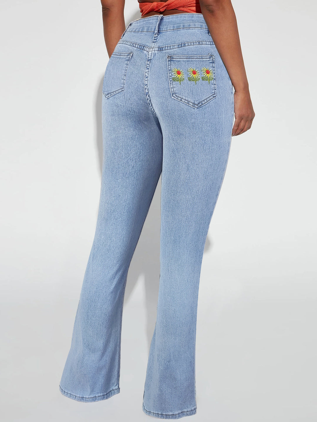 Damen Taillenhohe Schlagjeans mit Gänseblümchen-Stickerei und formendem Schnitt Shop Nory