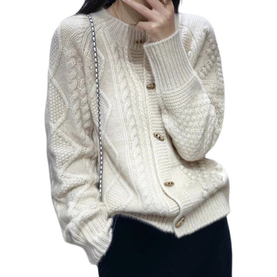 Damen Strick-Cardigan mit Zopfmuster, kastiger Oversize-Passform und Knopfleiste Shop Nory