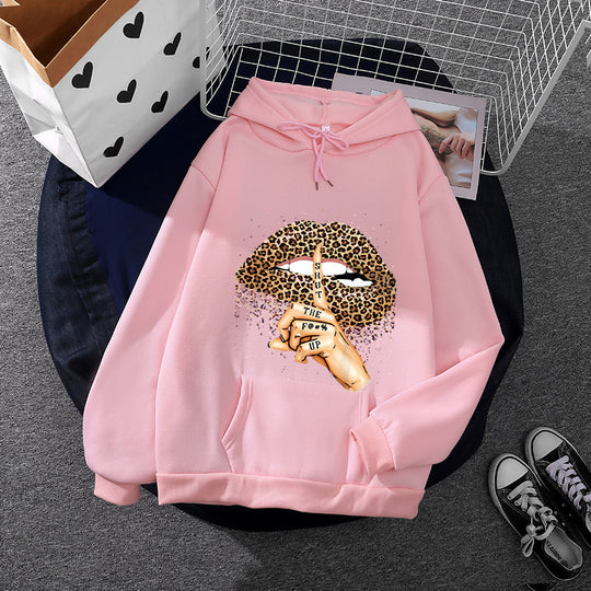 Damen nan oversized Fleece-Hoodie mit Leoparden-Lippen-Motiv, Kängurutasche und gerippten Bündchen Shop Nory