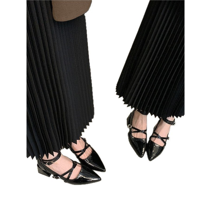 Damen Spitz zulaufende Riemchen‑Mules im Mary‑Jane‑Stil mit verstellbarem Knöchelriemen und geformtem Blockabsatz Shop Nory