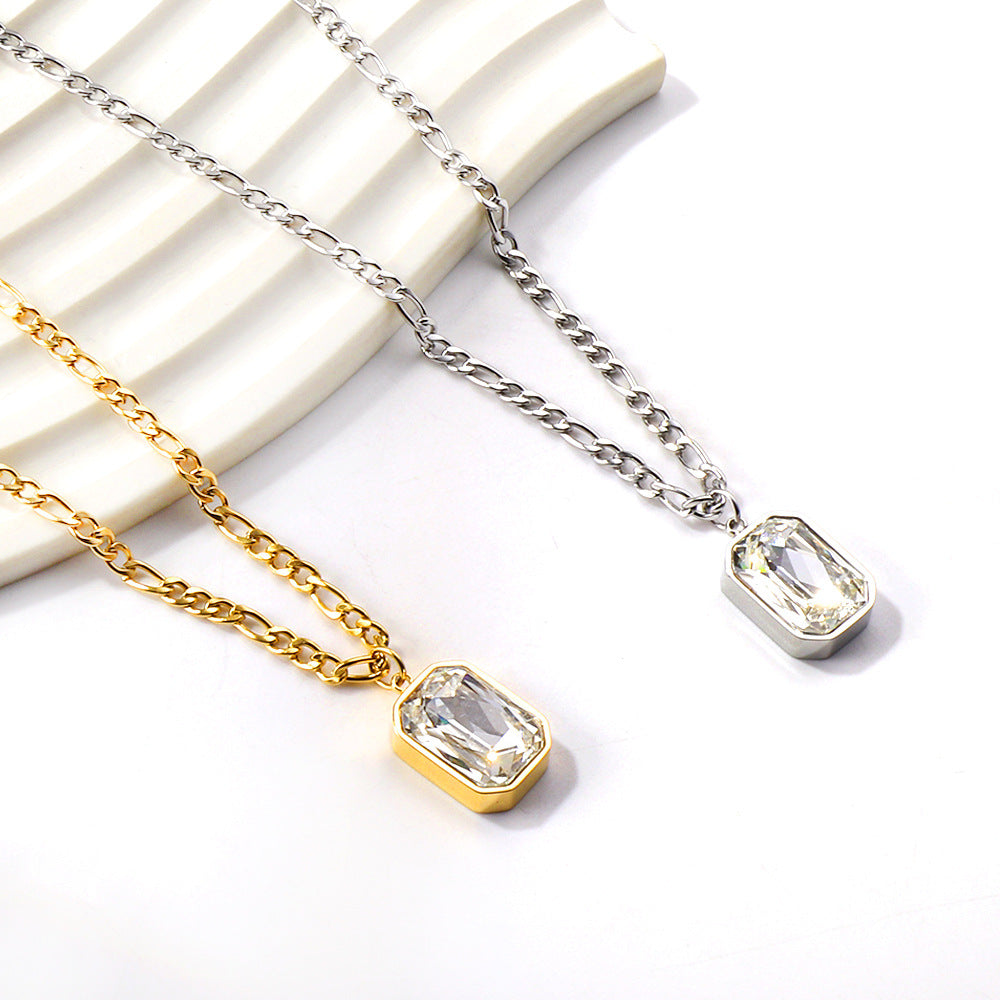 Damen Halskette mit grünem Edelsteinanhänger aus goldplattiertem Edelstahl Shop Nory