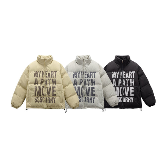 Unisex Oversize Steppjacke mit hohem Stehkragen und Statement-Print Shop Nory
