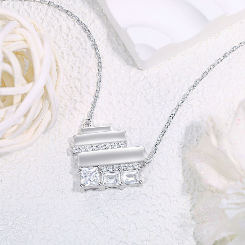 Damen Anhänger-Halskette mit modernem geometrischem Design und funkelnden Zirkonia Shop Nory