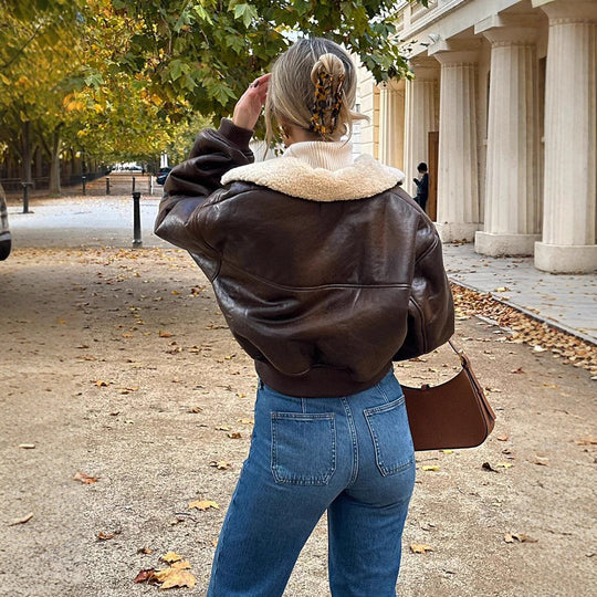 Damen Kurz geschnittene Fliegerjacke mit Teddy-Futter und Oversized-Ärmeln Shop Nory