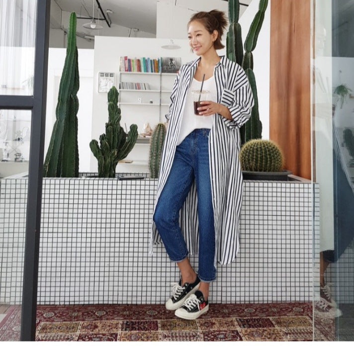 Damen Langes Gestreiftes Hemdmidaxi mit Stehkragen, Oversize‑Schnitt und tiefen Seitenschlitzen Shop Nory
