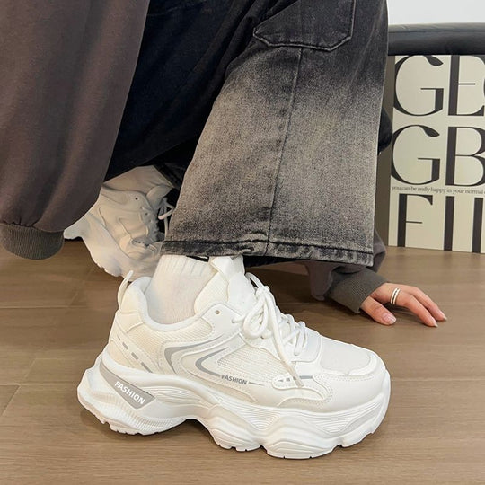 Damen Skulpturierte Wedgesneaker mit stufiger Plateausohle, atmungsaktivem Mesh und gepolstertem Komfortkragen Shop Nory
