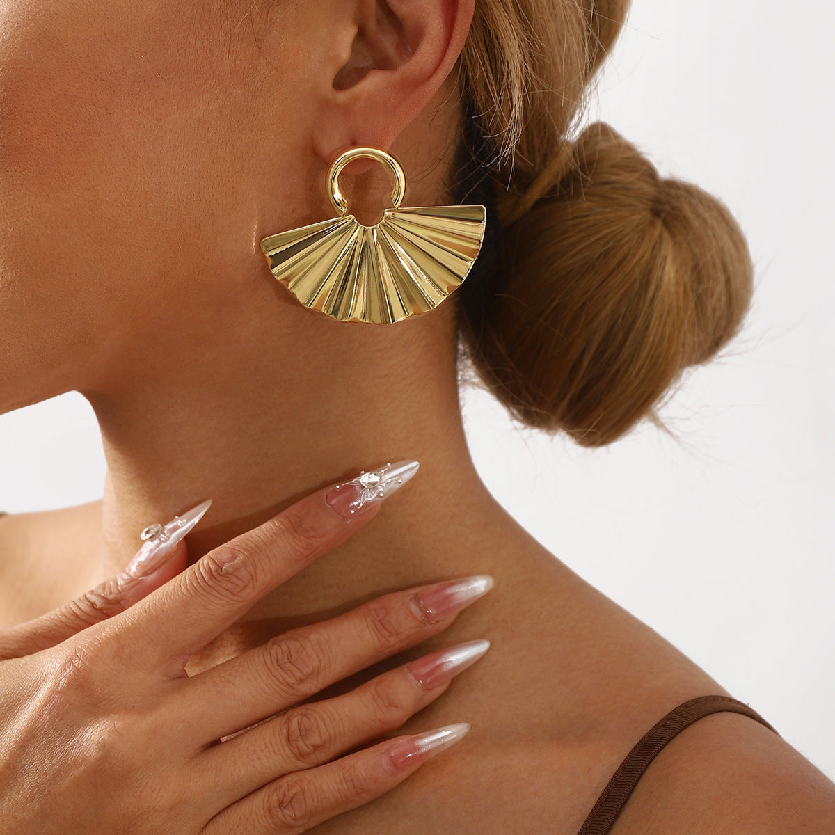 Damen Ohrstecker im eleganten Fächerdesign Shop Nory