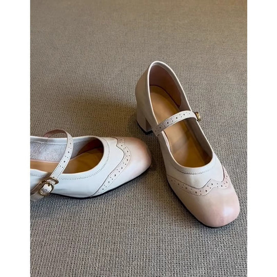 Damen Mary Jane Pumps mit dekorativem Riemen und elegantem Blockabsatz