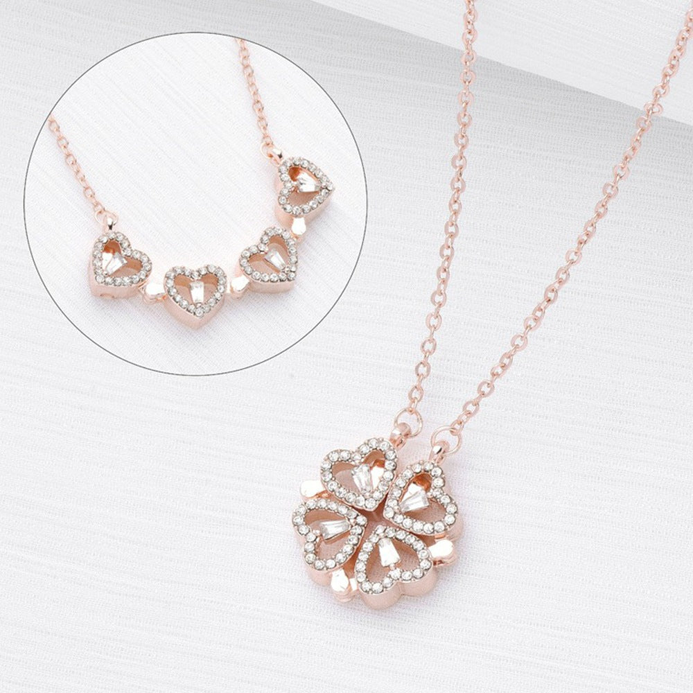 Damen Halskette mit funkelnden Herzanhängern und elegantem Design Shop Nory