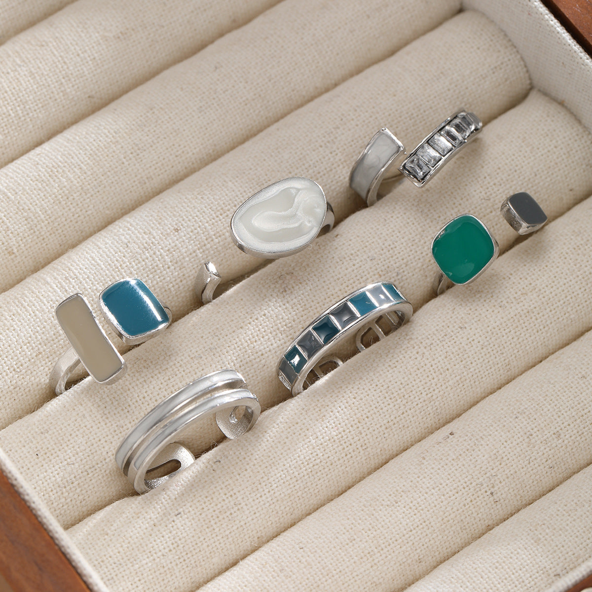 Damen Ring-Set mit modernen, geometrischen und kunstvollen Designs Shop Nory
