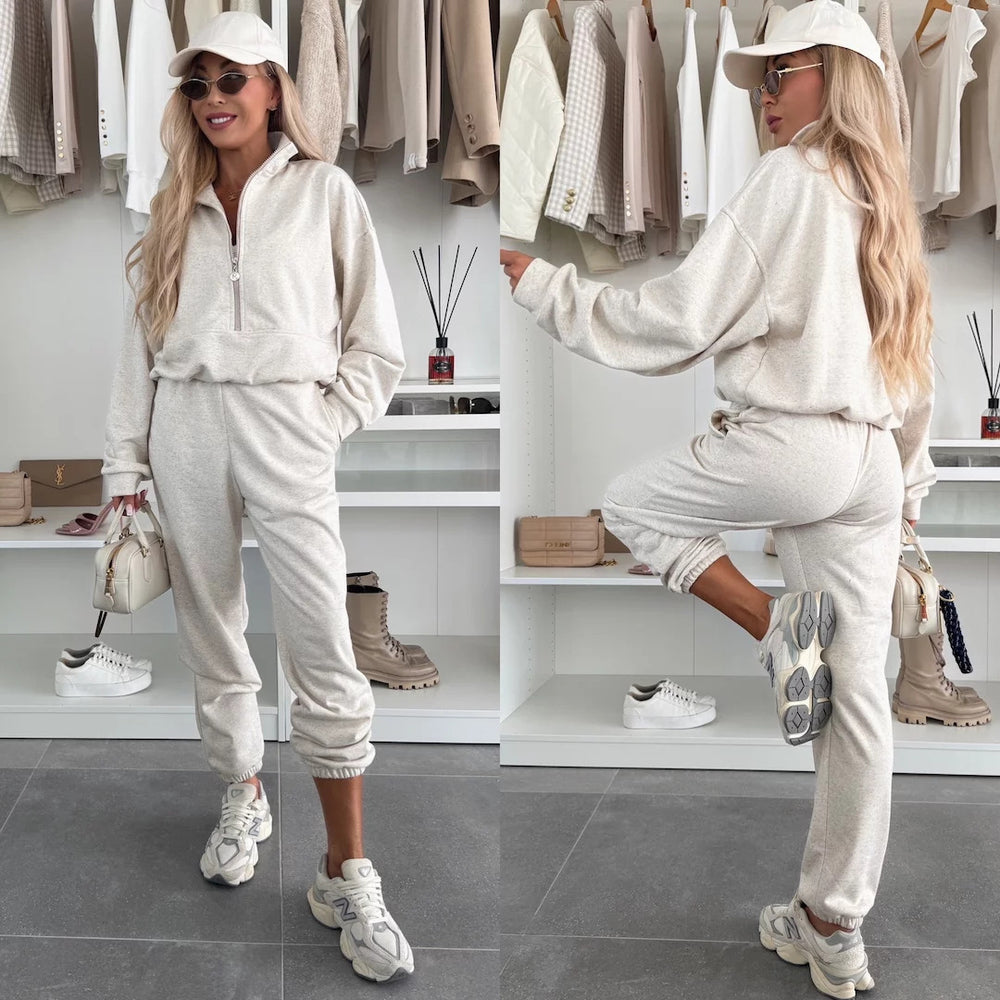 Damen Kuscheliges Freizeit-Set mit Kurzreißverschluss, hohem Kragen und Joggerhose Shop Nory