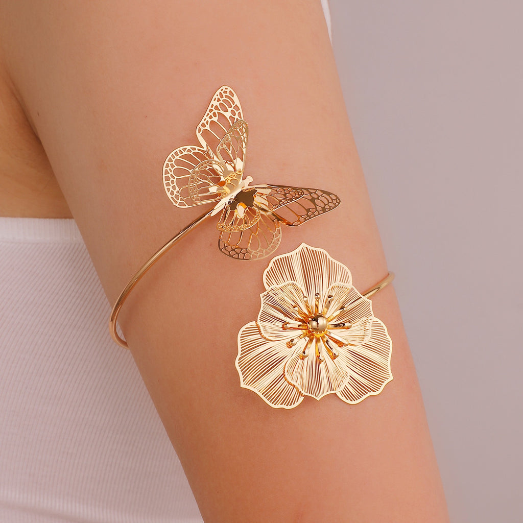 Damen Offener Armreif mit floralen Akzenten Shop Nory