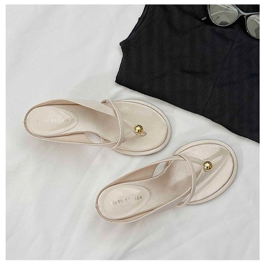 Damen Elegante Mule‑Sandalette mit Zehenring, filigranen Riemchen und sculpted Kitten‑Absatz Shop Nory