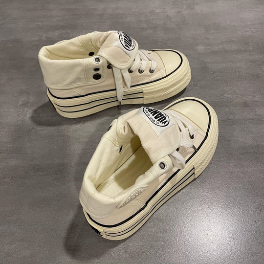 Damen Urbaner High-Top Sneaker mit stylischer Zierschnürung