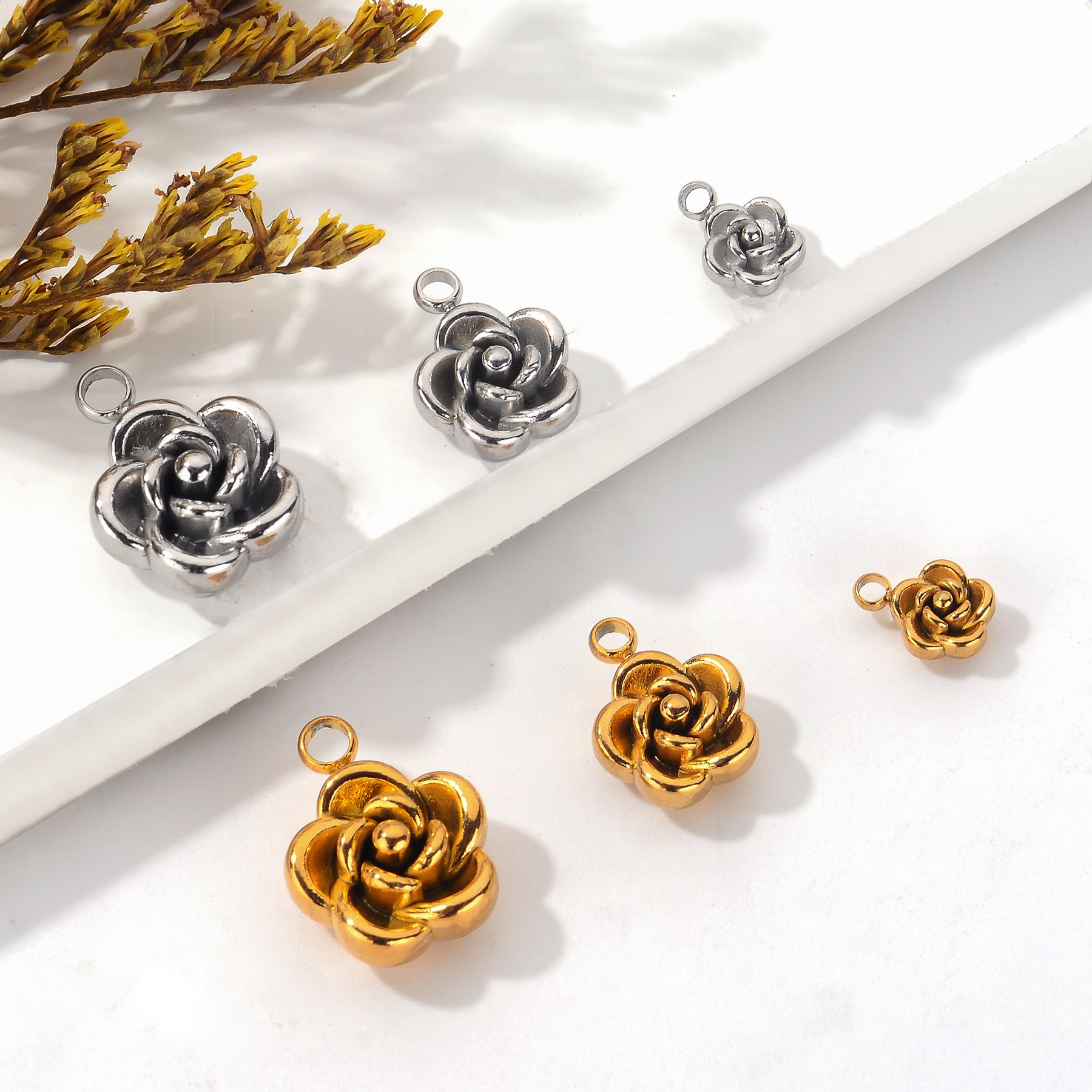 Damen Anhänger in Blumenform aus hochwertigem Metall Shop Nory