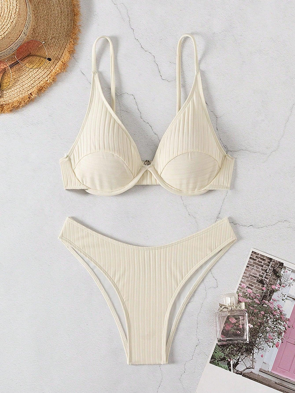 Damen Triangel-Bikini mit eleganter Rippstruktur Shopnory