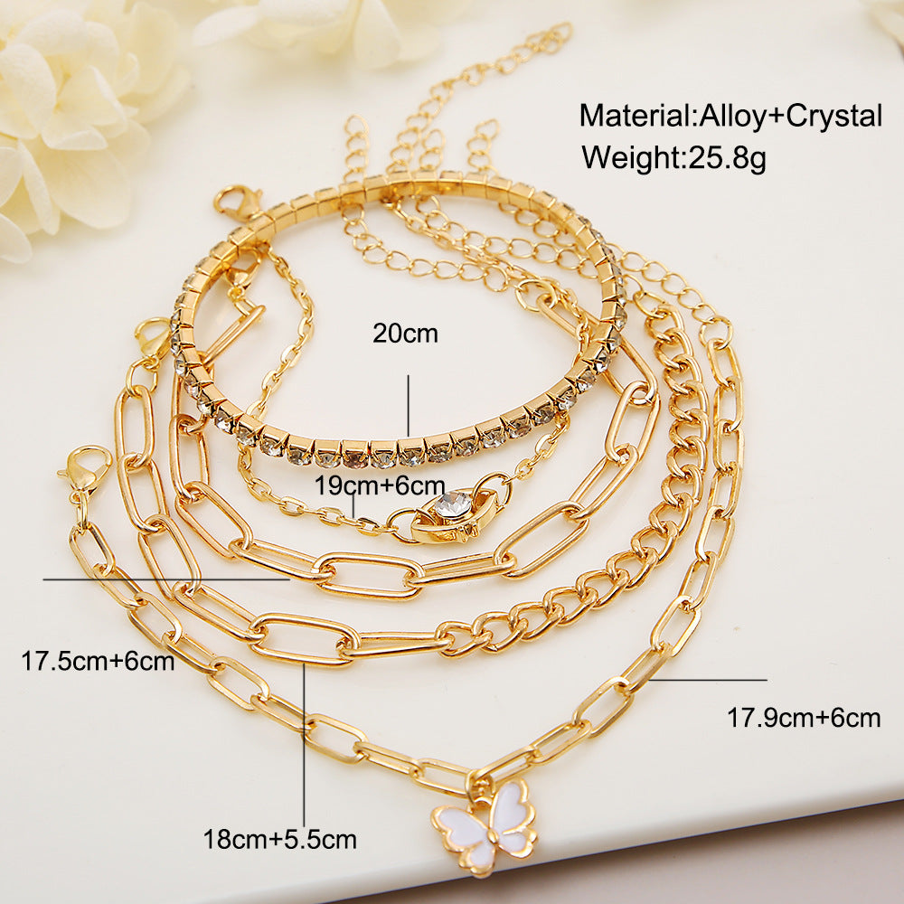 Damen Armband-Set mit funkelnden Akzenten und zarten Design-Elementen Shop Nory